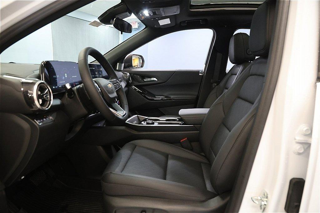new 2026 Chevrolet Equinox car, priced at $34,109