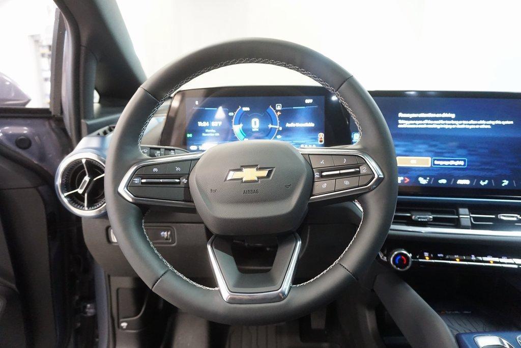 new 2025 Chevrolet Equinox EV car, priced at $44,474