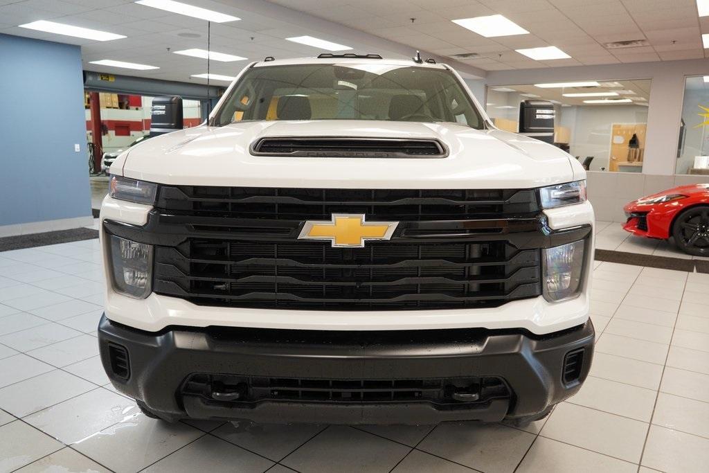 new 2025 Chevrolet Silverado 3500 car, priced at $42,500