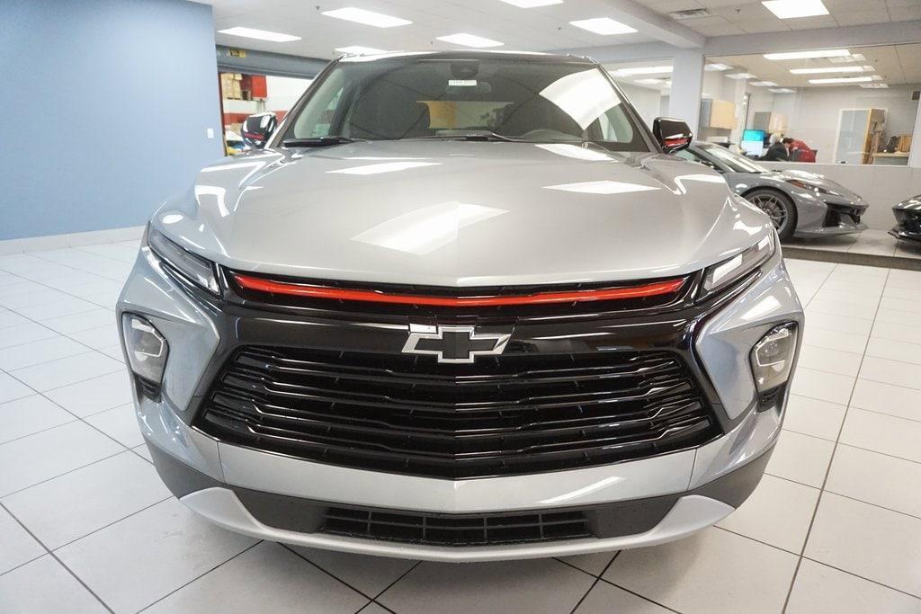 new 2025 Chevrolet Blazer car, priced at $36,995