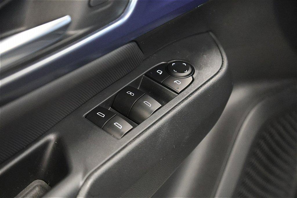 new 2025 Chevrolet Equinox EV car, priced at $33,590