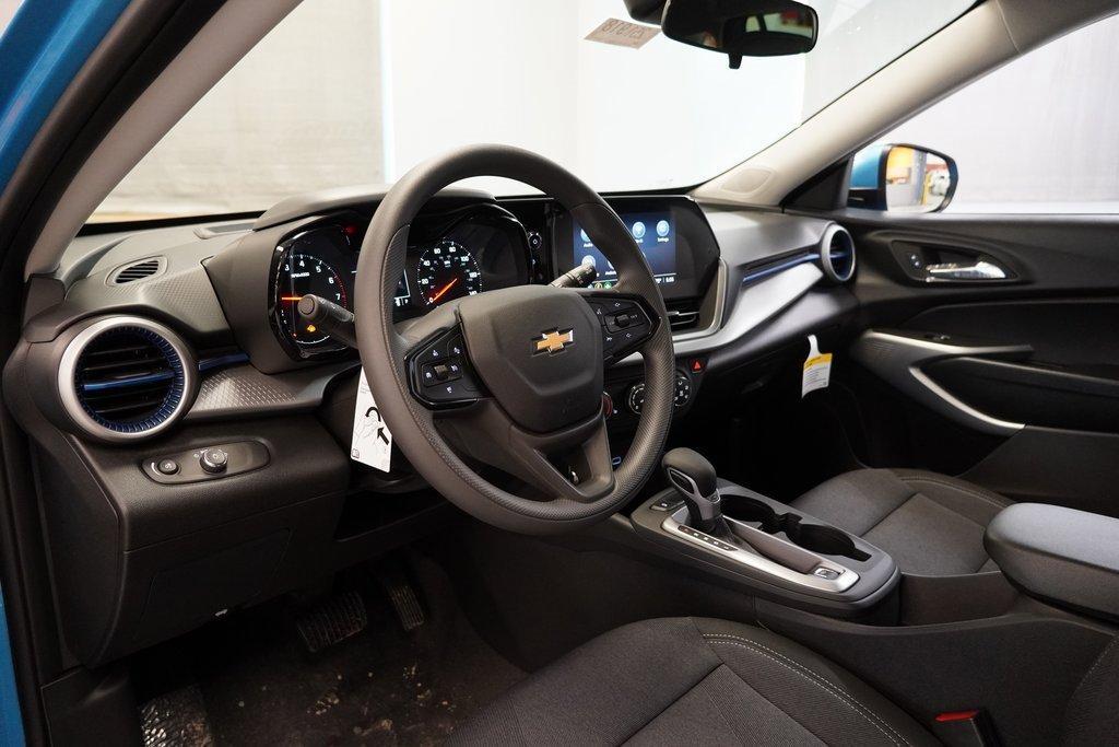 new 2025 Chevrolet Trax car, priced at $21,881