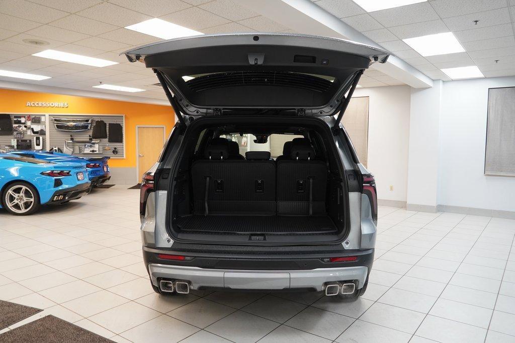 new 2026 Chevrolet Traverse car, priced at $41,845