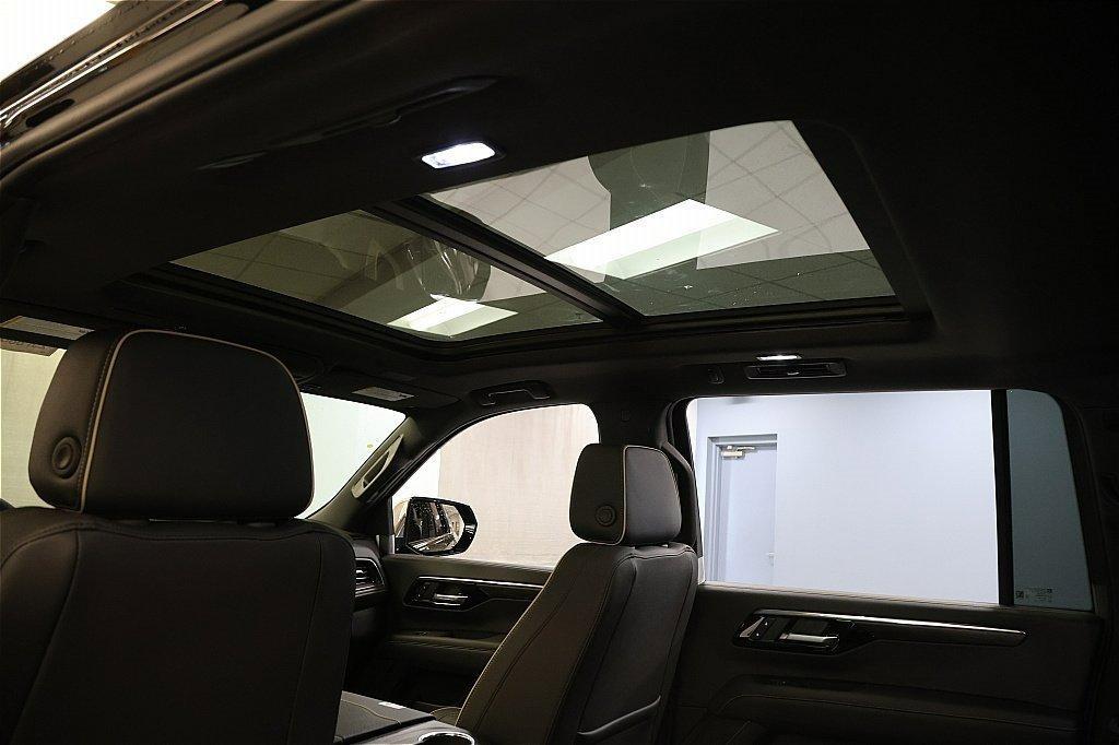 new 2025 Chevrolet Suburban car, priced at $82,499