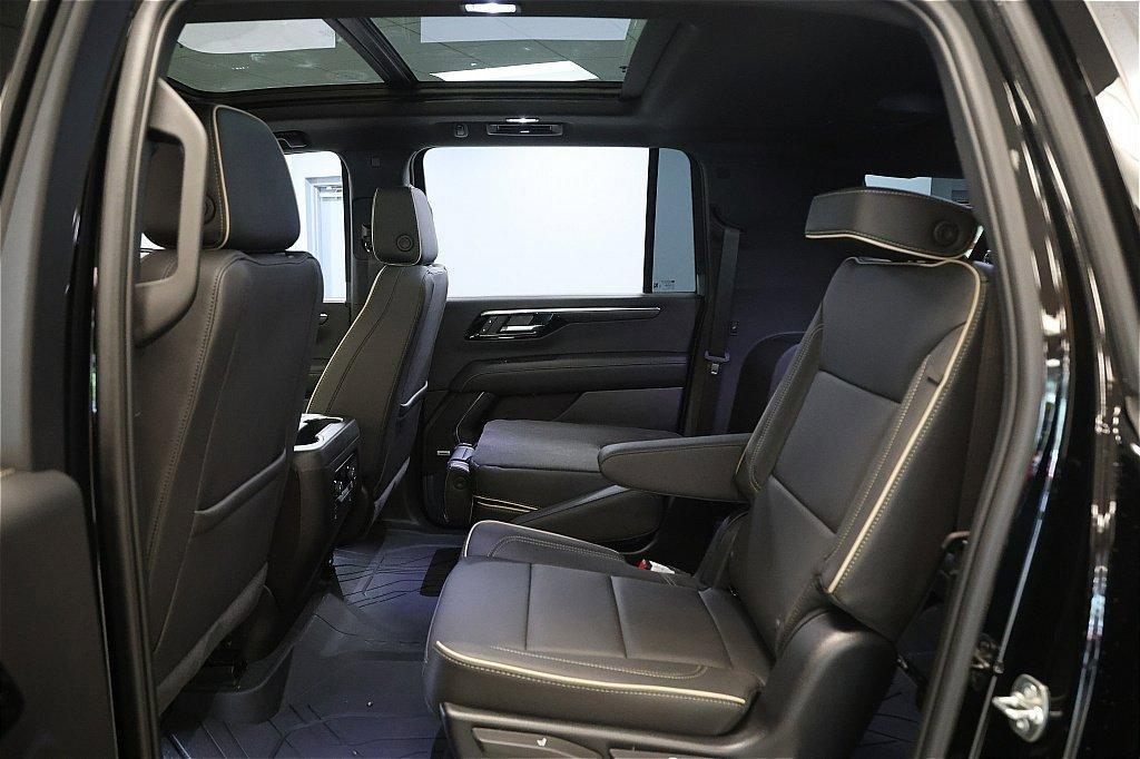 new 2025 Chevrolet Suburban car, priced at $82,499