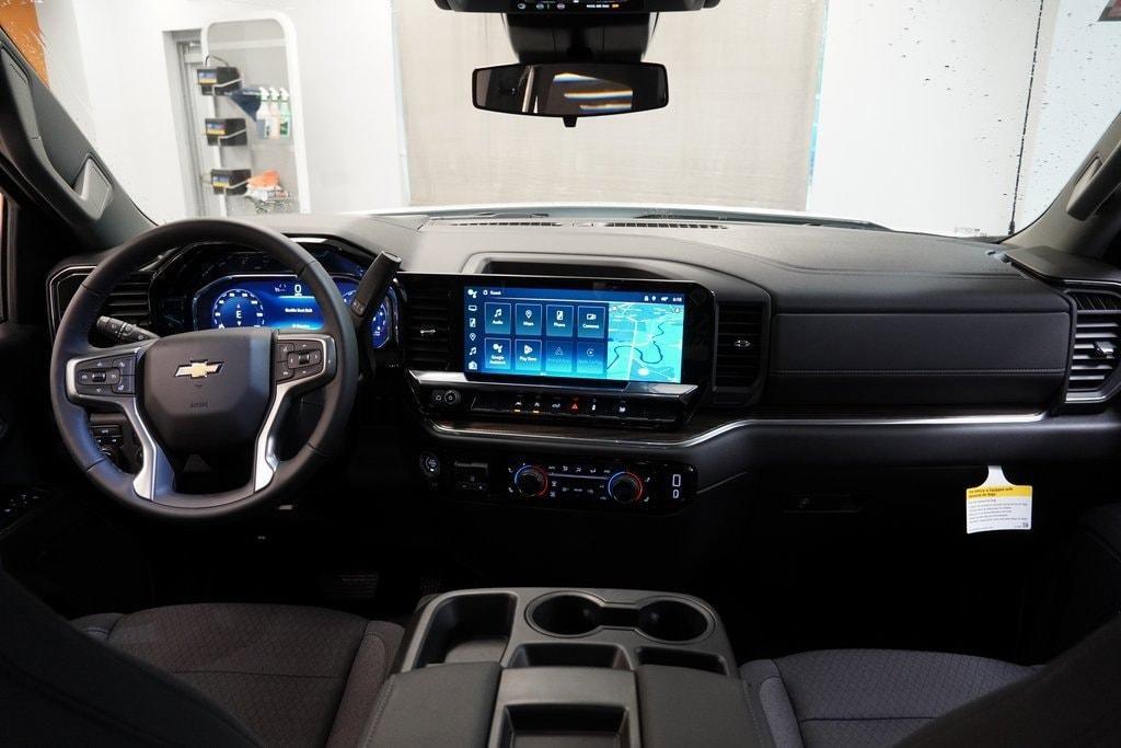 new 2025 Chevrolet Silverado 1500 car, priced at $43,995