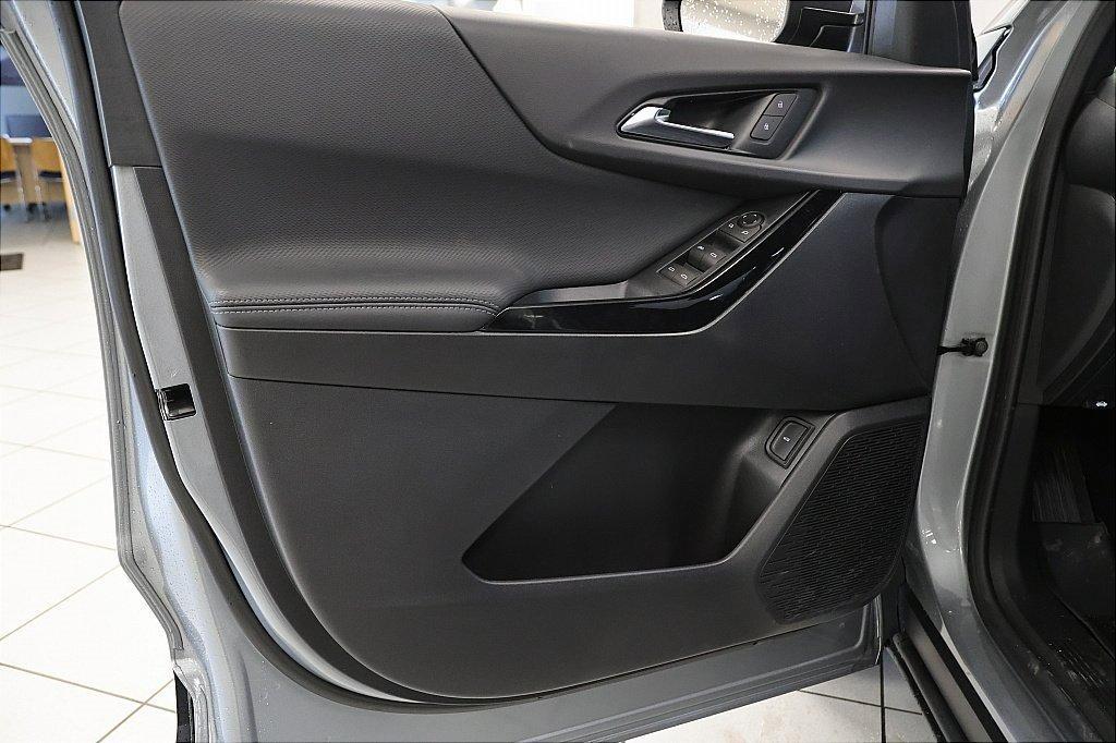 new 2026 Chevrolet Equinox car, priced at $31,395