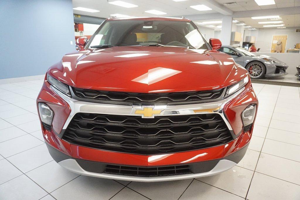 new 2025 Chevrolet Blazer car, priced at $35,801