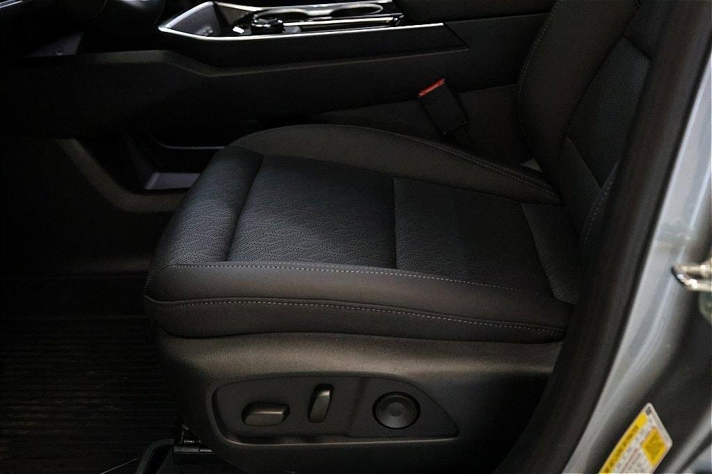 new 2026 Chevrolet Equinox car, priced at $32,409