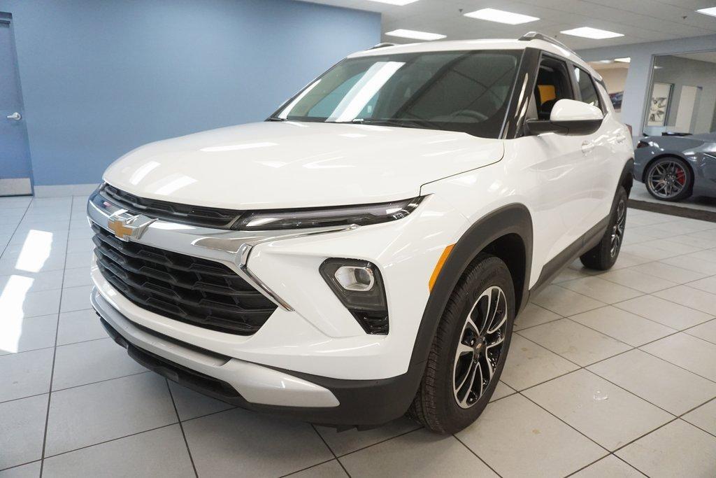 new 2025 Chevrolet TrailBlazer car, priced at $25,059