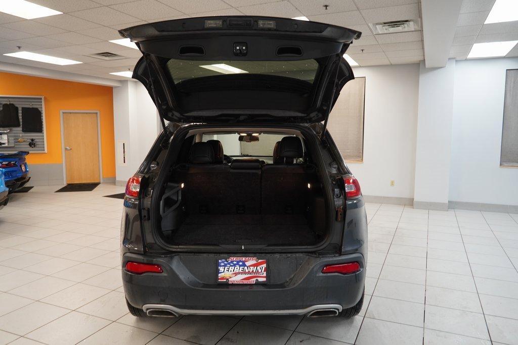 used 2015 Jeep Cherokee car, priced at $9,979