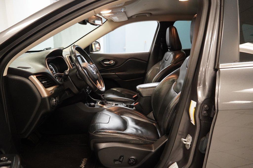 used 2015 Jeep Cherokee car, priced at $9,979
