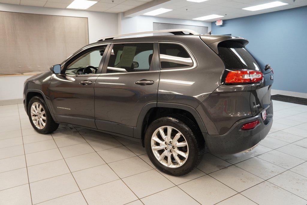 used 2015 Jeep Cherokee car, priced at $9,979