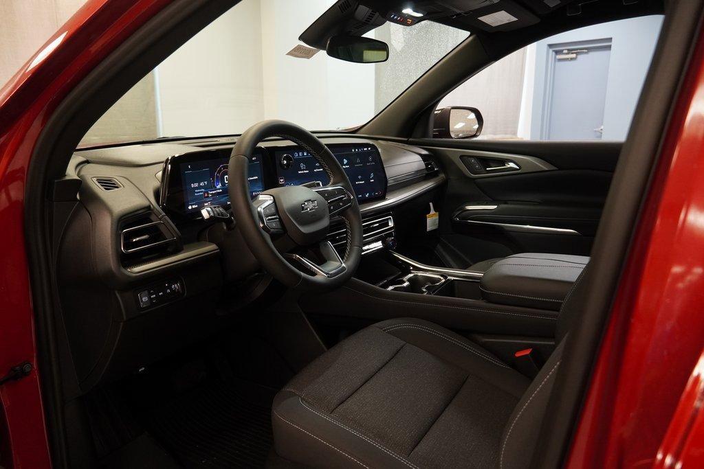 new 2026 Chevrolet Traverse car, priced at $42,900