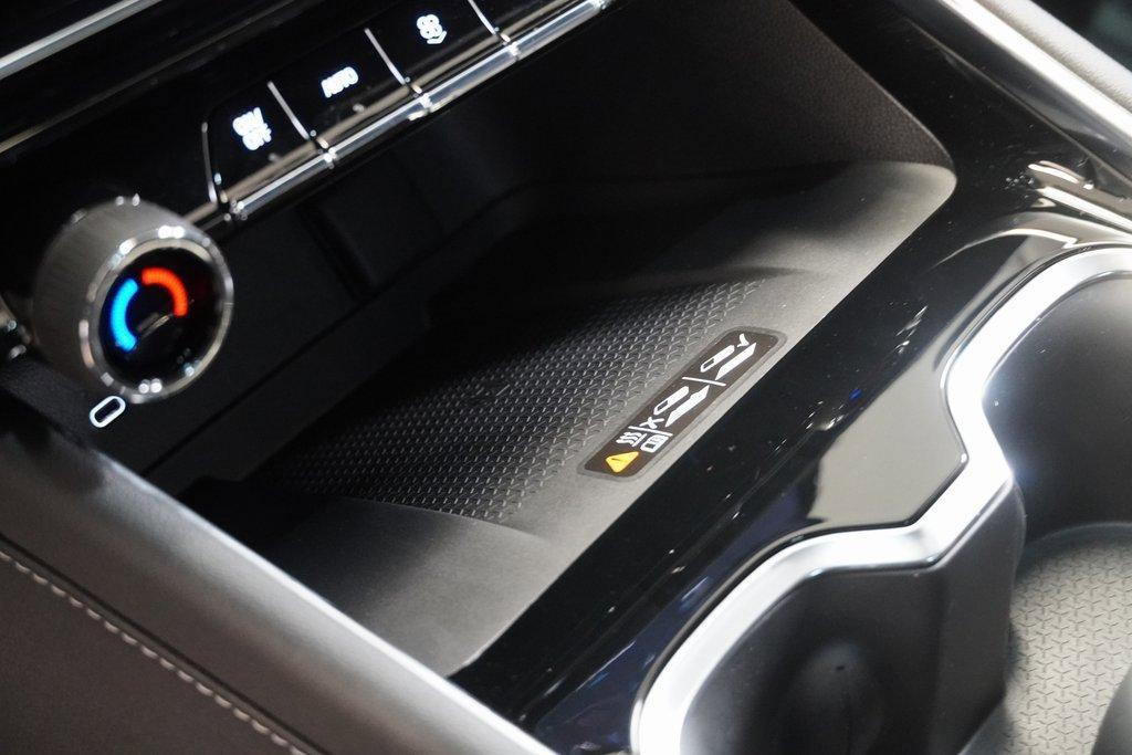 new 2026 Chevrolet Traverse car, priced at $42,900