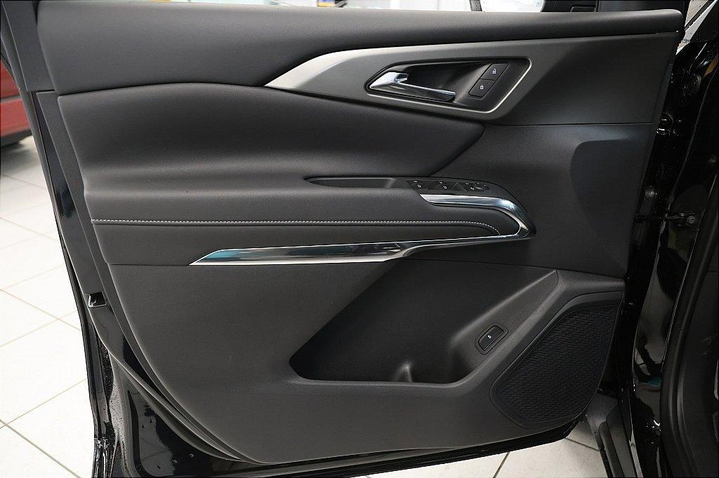 new 2025 Chevrolet Traverse car, priced at $45,544