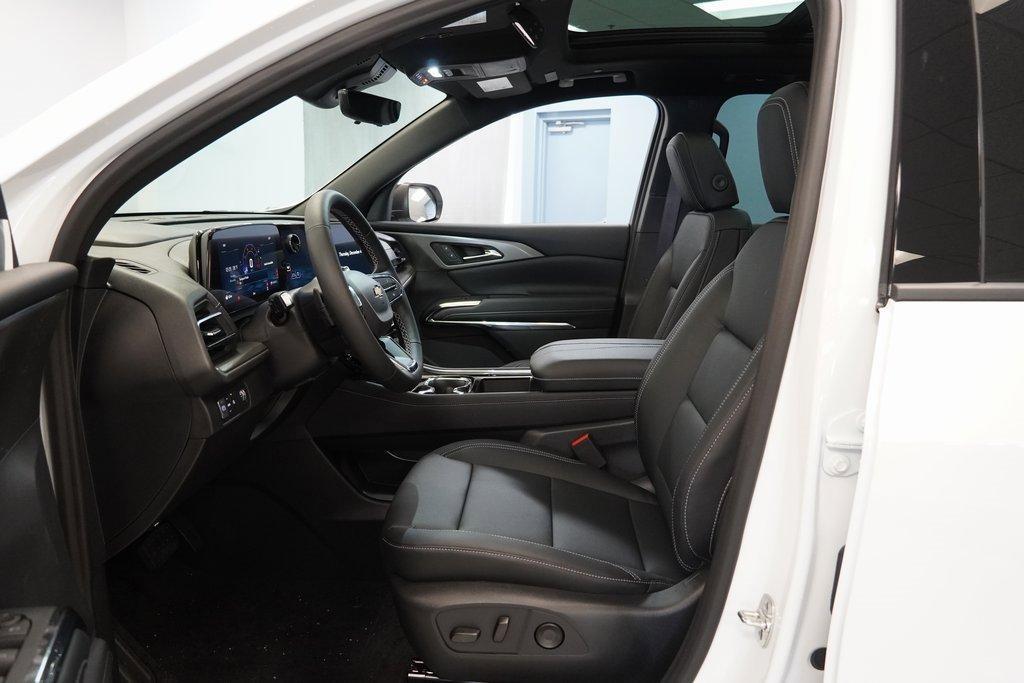 new 2026 Chevrolet Traverse car, priced at $43,539