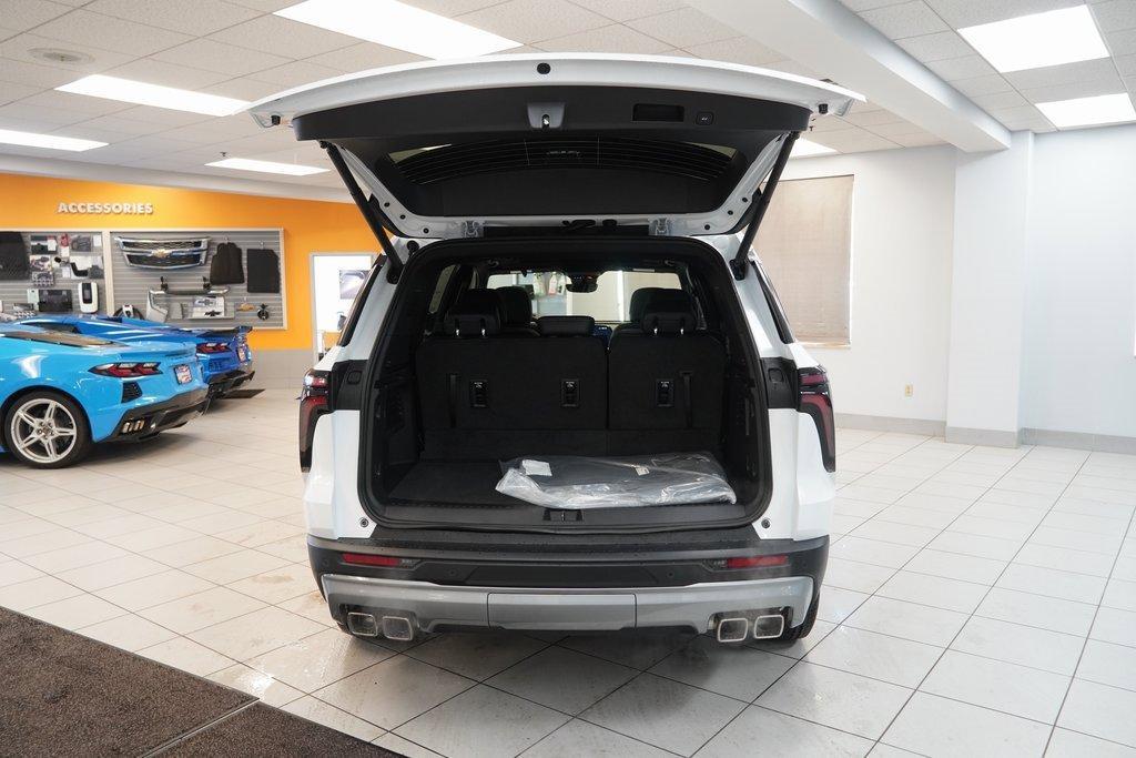 new 2026 Chevrolet Traverse car, priced at $43,539