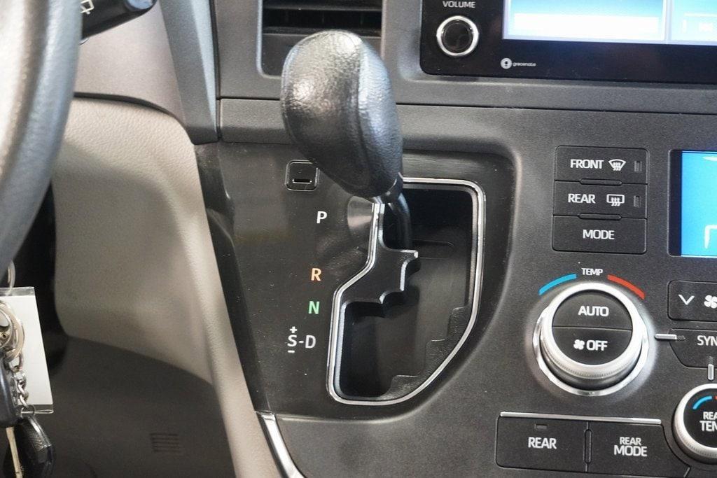 used 2018 Toyota Sienna car, priced at $22,713