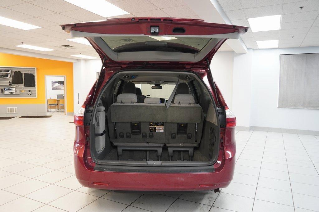 used 2018 Toyota Sienna car, priced at $22,713