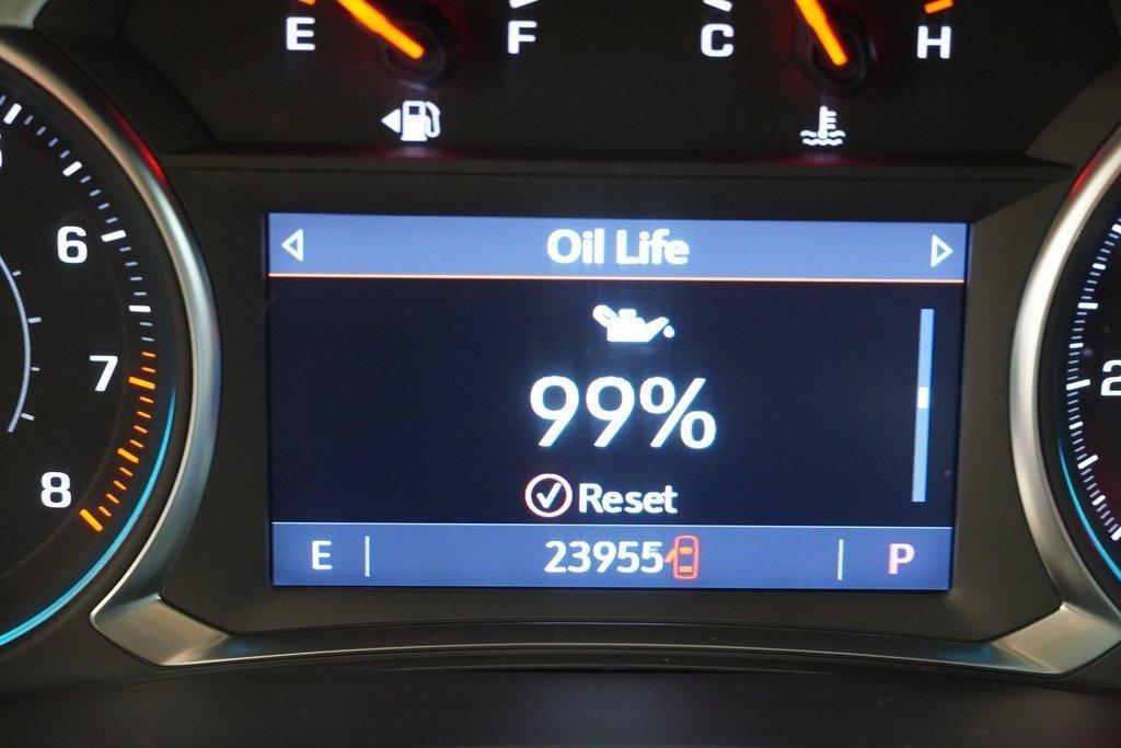 used 2023 Chevrolet Traverse car, priced at $28,768