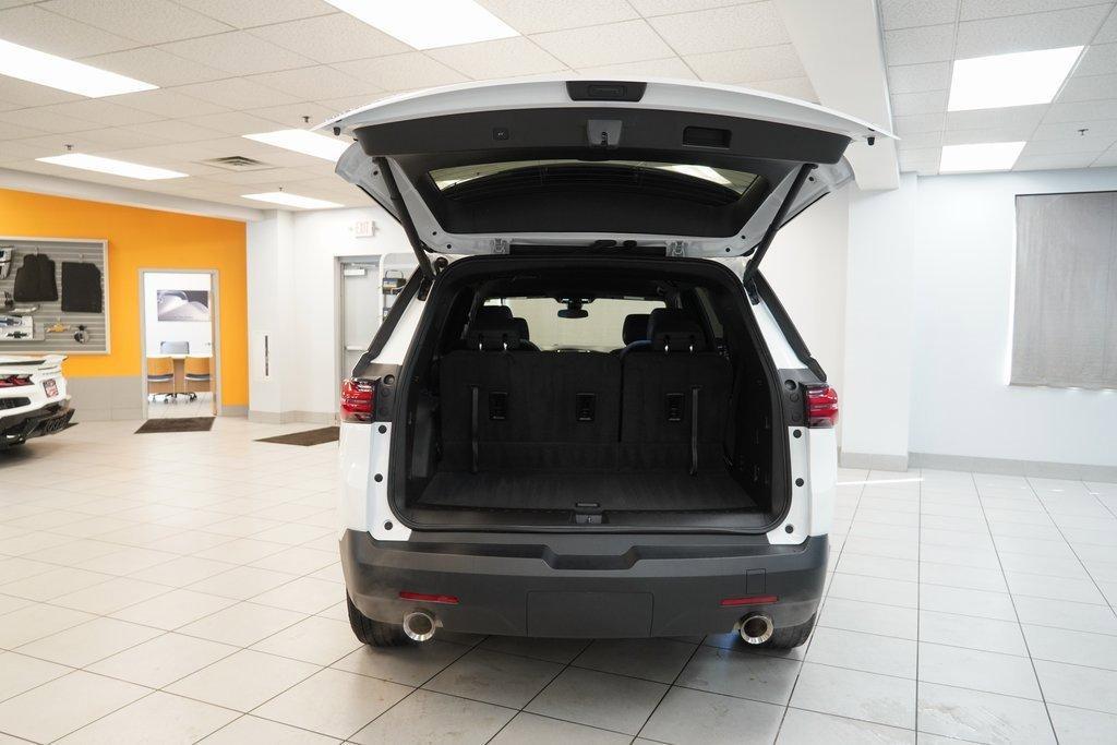 used 2023 Chevrolet Traverse car, priced at $28,768