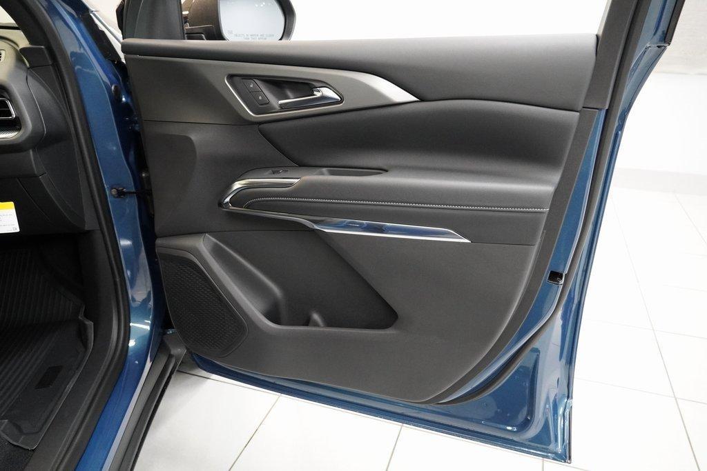 new 2025 Chevrolet Traverse car, priced at $45,060