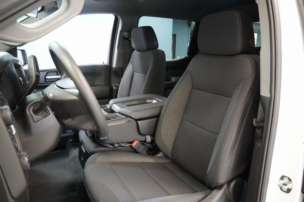 new 2025 Chevrolet Silverado 1500 car, priced at $40,245