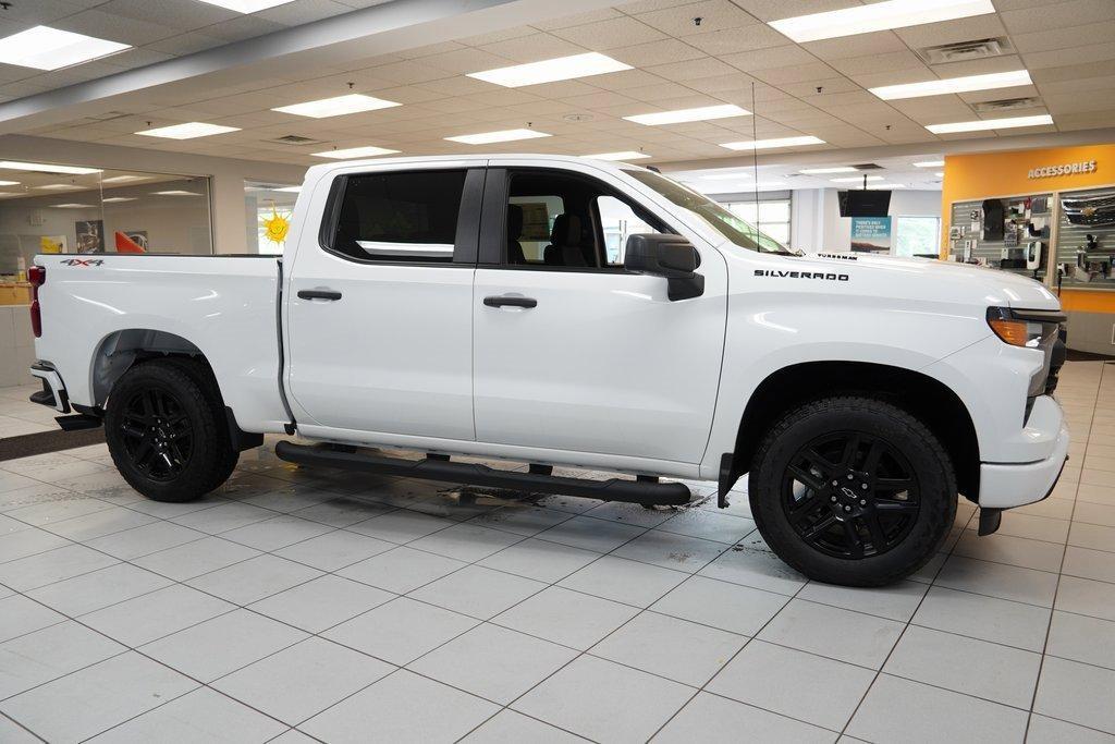 new 2025 Chevrolet Silverado 1500 car, priced at $40,245
