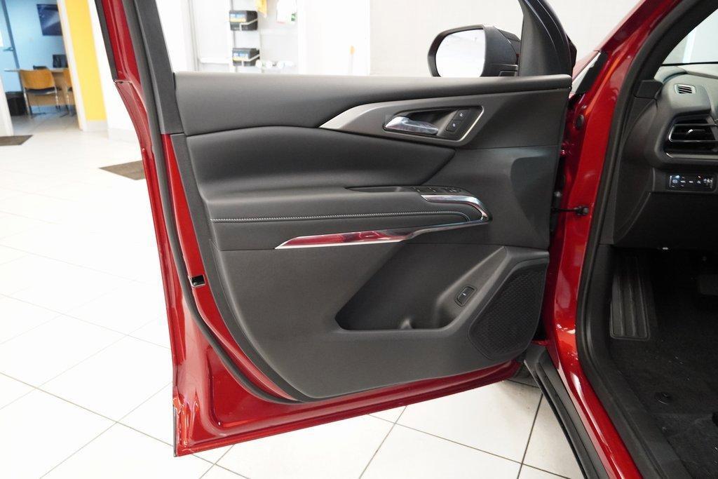 new 2025 Chevrolet Traverse car, priced at $43,499