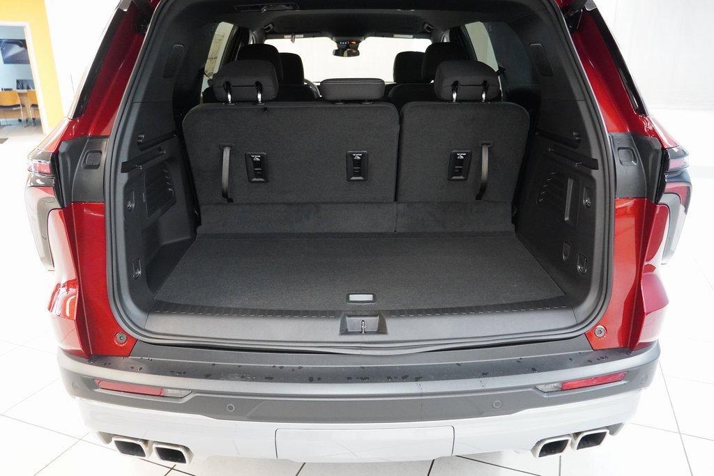 new 2025 Chevrolet Traverse car, priced at $43,499