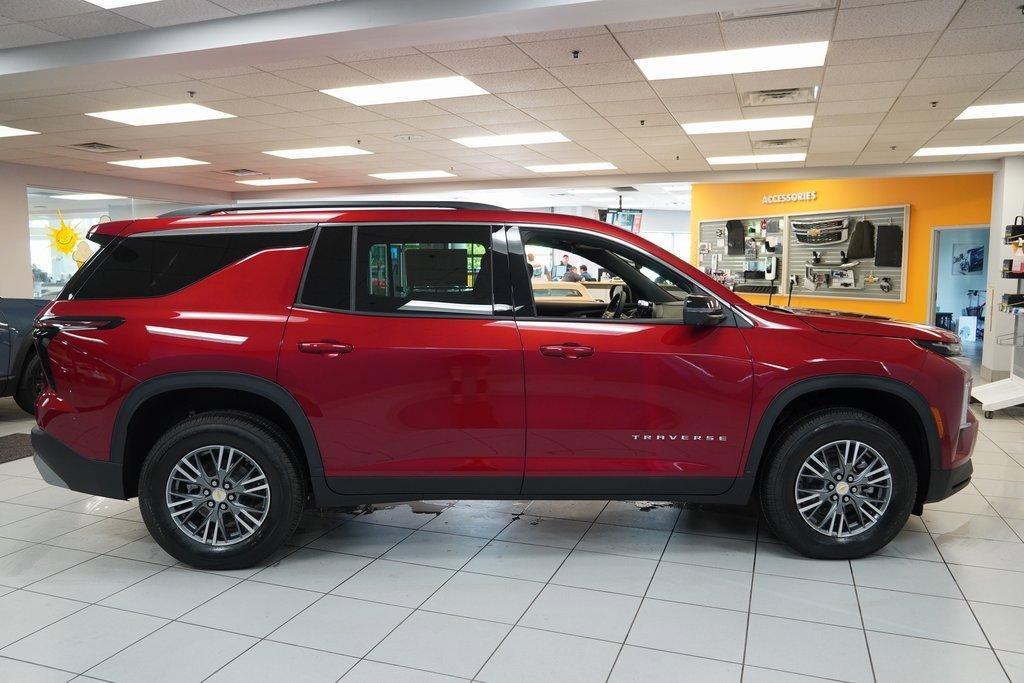 new 2025 Chevrolet Traverse car, priced at $43,499