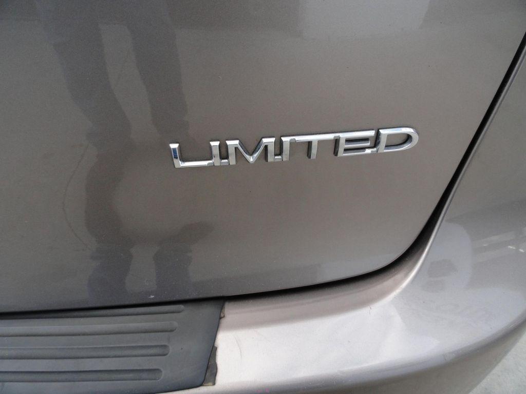 used 2018 Chrysler Pacifica car, priced at $16,995