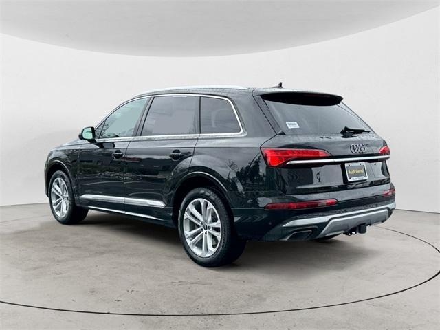 used 2025 Audi Q7 car, priced at $68,995
