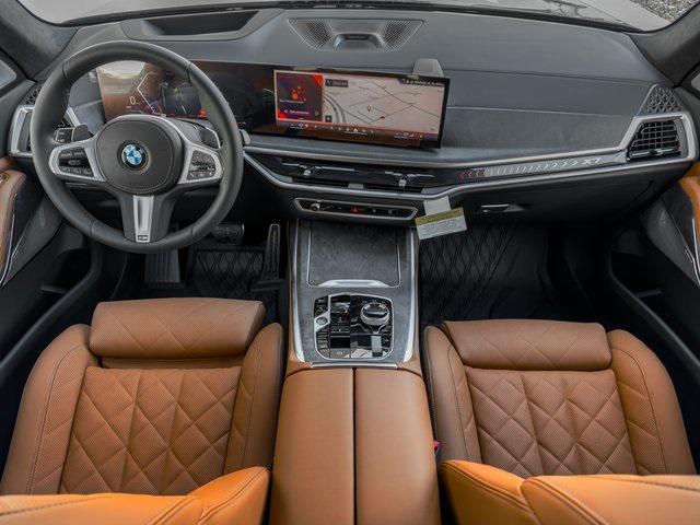 new 2025 BMW X7 car, priced at $104,585