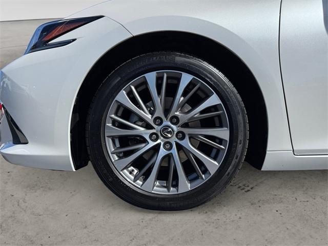 used 2019 Lexus ES 350 car, priced at $29,942