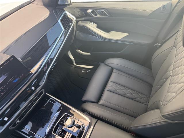 new 2026 BMW X7 car, priced at $126,280