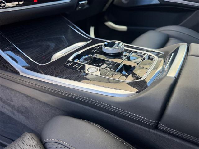 new 2026 BMW X7 car, priced at $126,280