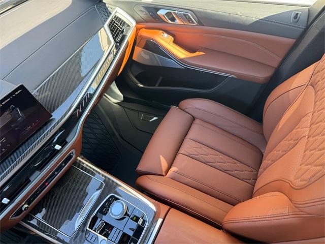 new 2026 BMW X7 car, priced at $128,005