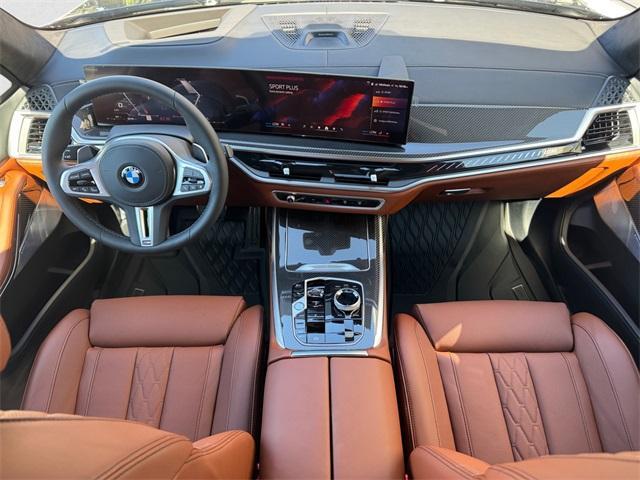 new 2026 BMW X7 car, priced at $128,005