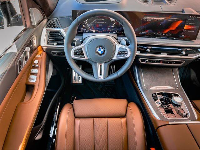 new 2025 BMW X7 car, priced at $127,105