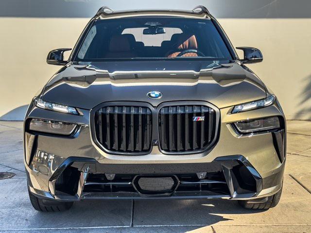 new 2025 BMW X7 car, priced at $127,105