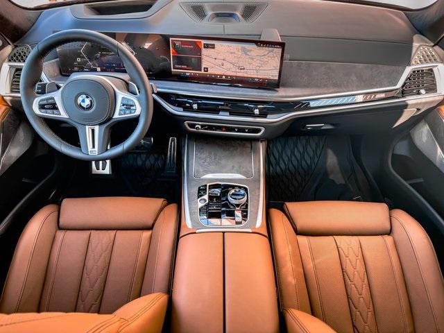 new 2025 BMW X7 car, priced at $127,105