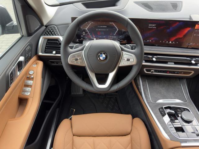 new 2025 BMW X7 car, priced at $93,985