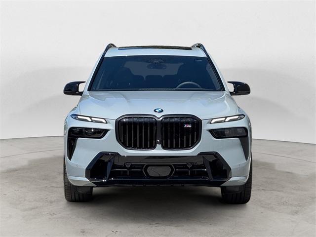 new 2026 BMW X7 car, priced at $121,005