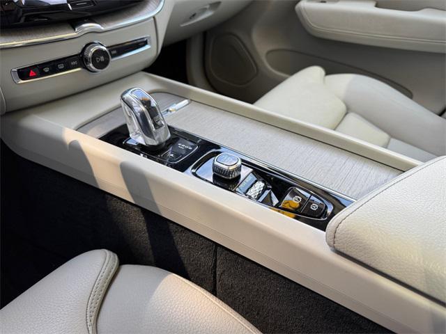 used 2018 Volvo XC60 Recharge Plug-In Hybrid car, priced at $24,995