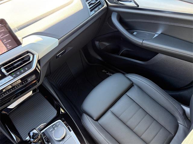 new 2025 BMW X4 car, priced at $64,195