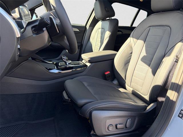 new 2025 BMW X4 car, priced at $64,195
