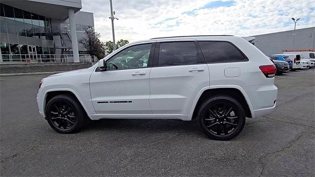 used 2022 Jeep Grand Cherokee car, priced at $28,500