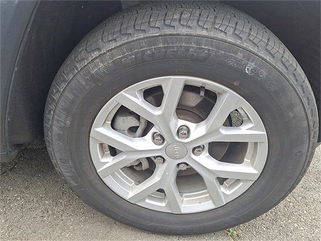 used 2023 Jeep Grand Cherokee car, priced at $36,498